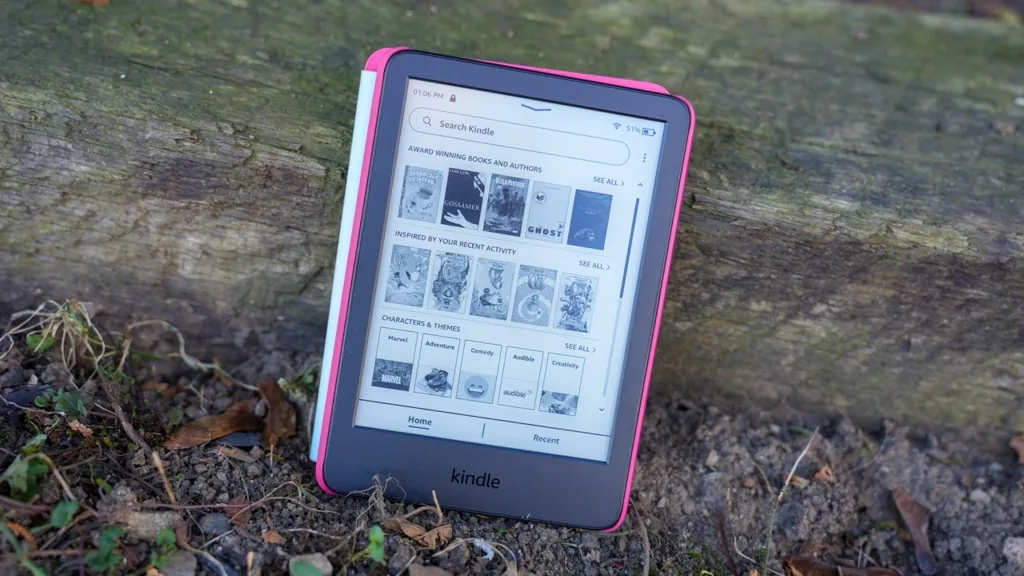 Nên lựa chọn máy đọc sách Kindle nào?