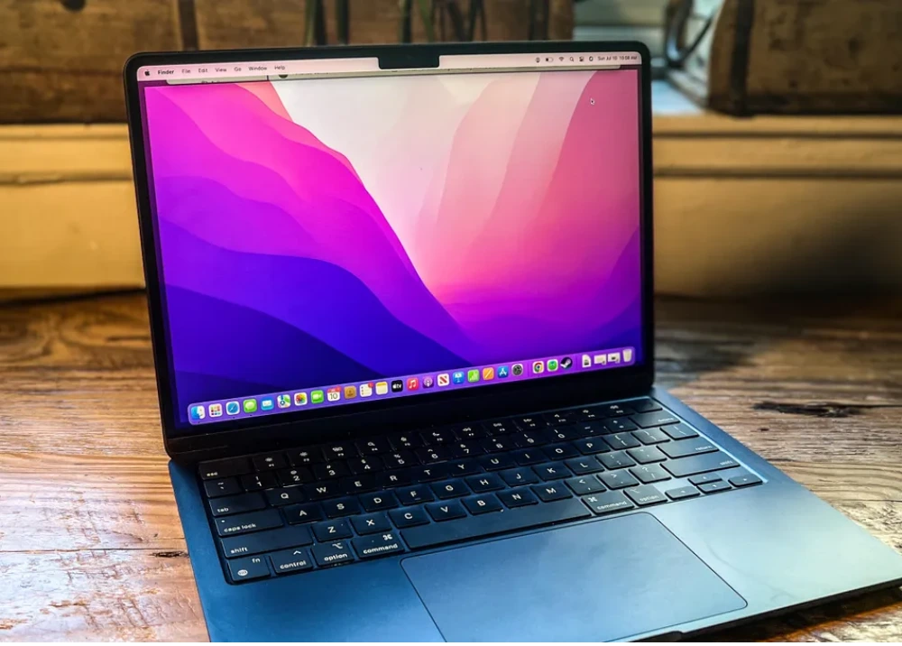 Laptop nào phù hợp với giáo viên?
