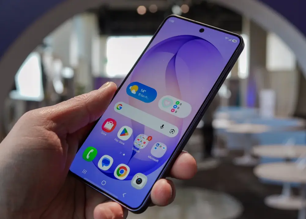Loạt smartphone cao cấp "nhỏ mà có võ"
