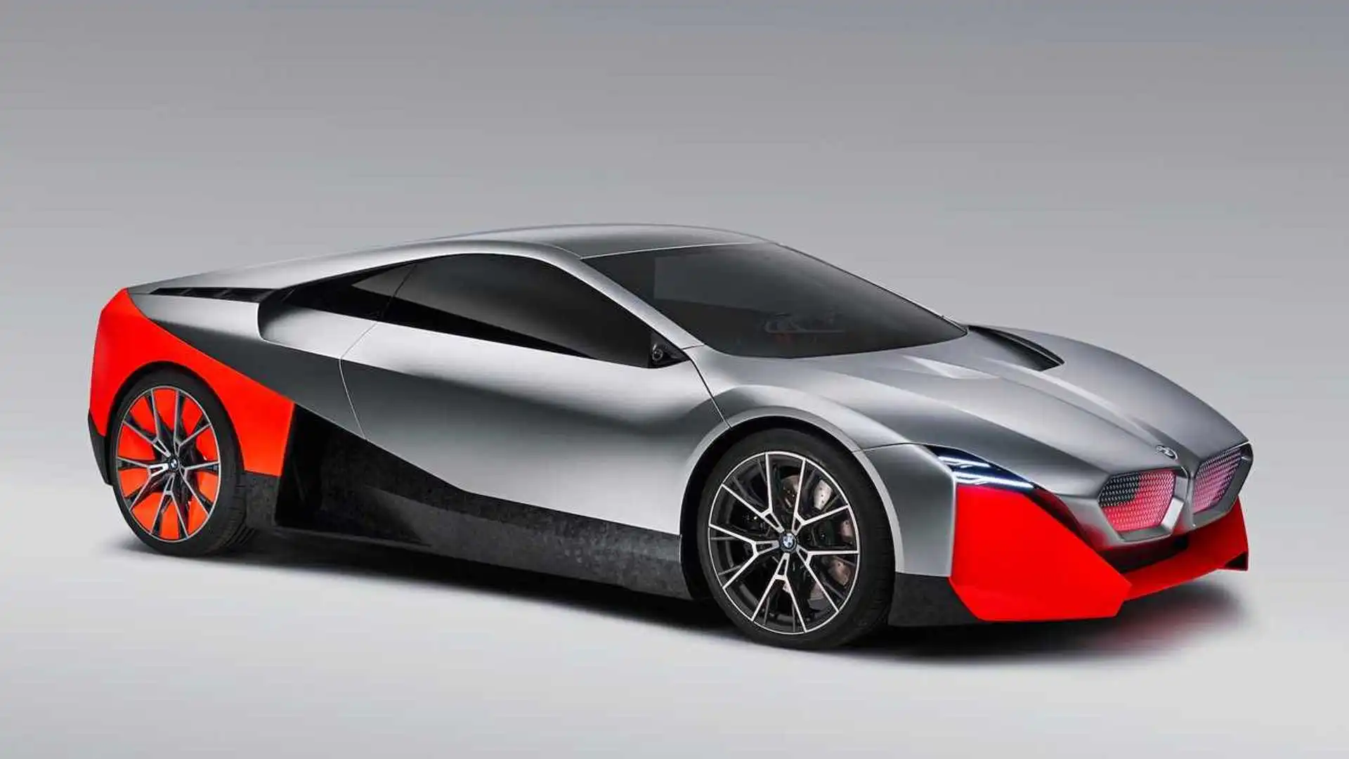 Siêu phẩm BMW sắp được "bung cánh" thêm lần nữa?