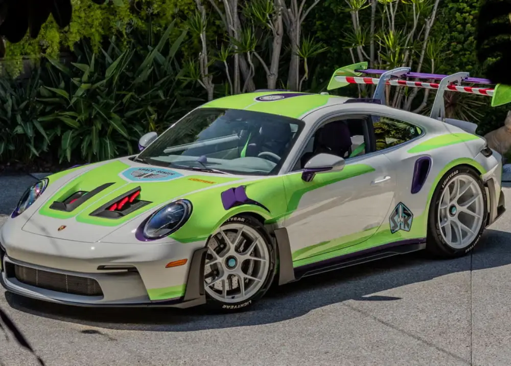 Porsche trình làng loạt xe lấy cảm hứng từ Toy Story 5