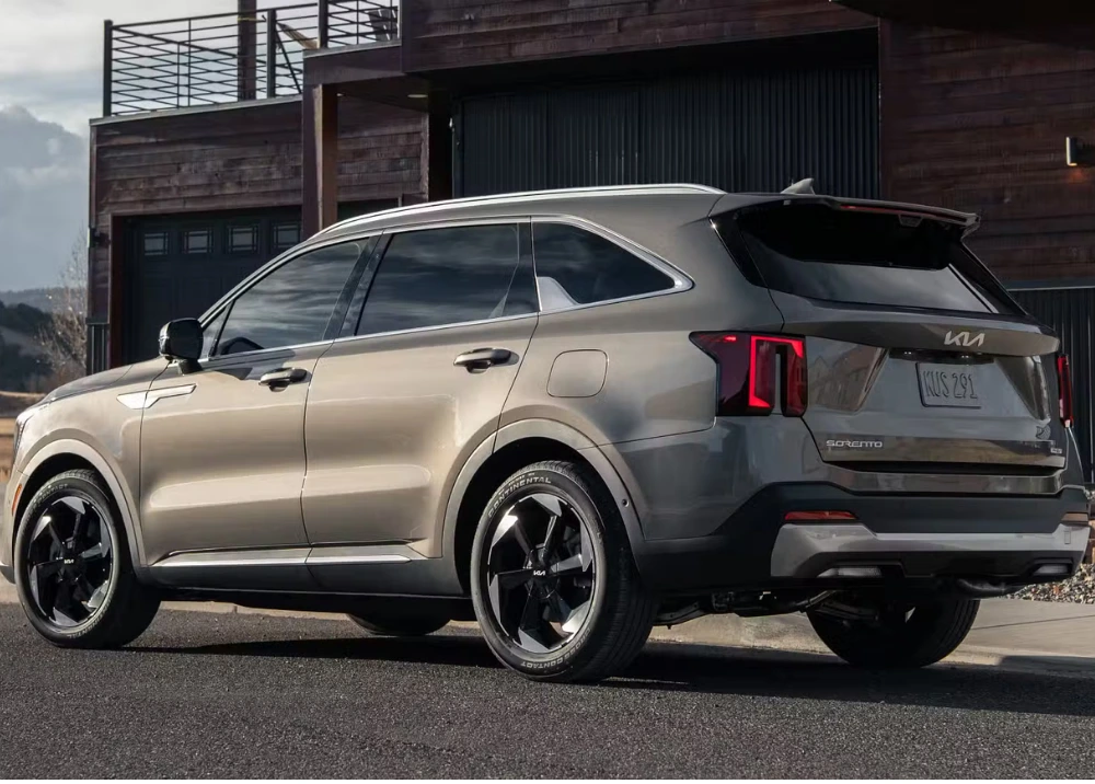 Kia Sorento thế hệ mới sẽ không "all-new"?