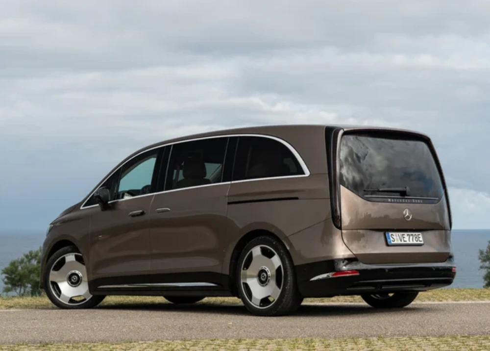 "Chuyên cơ mặt đất" cũng chào thua Mercedes VLE 2028!