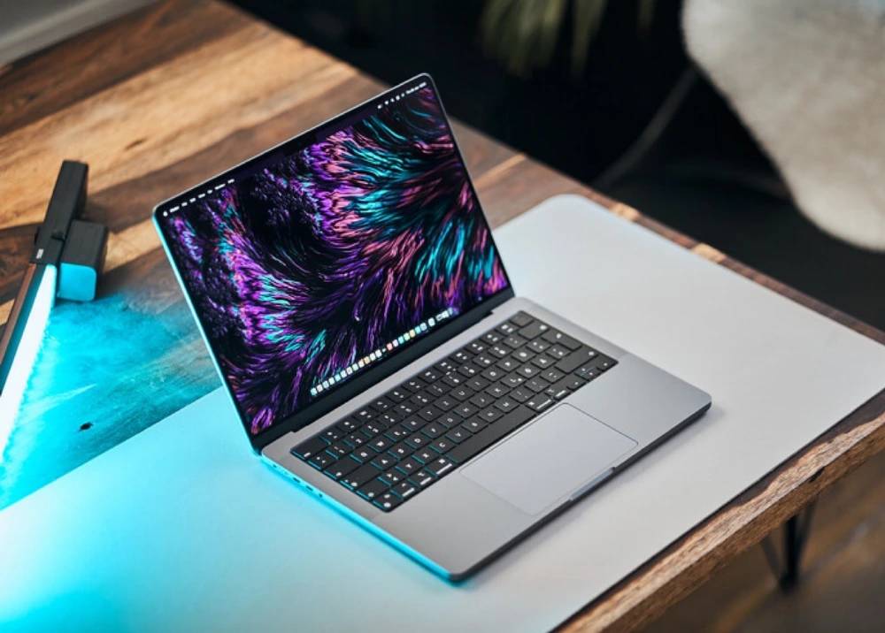 Màn hình MacBook và iPad sẽ giúp người dùng "sáng mắt ra"