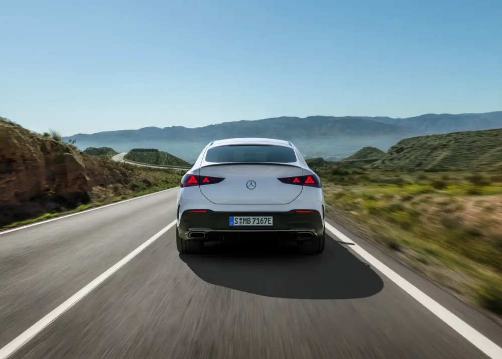 Mercedes GLE và GLS được trang bị động cơ V8 mới