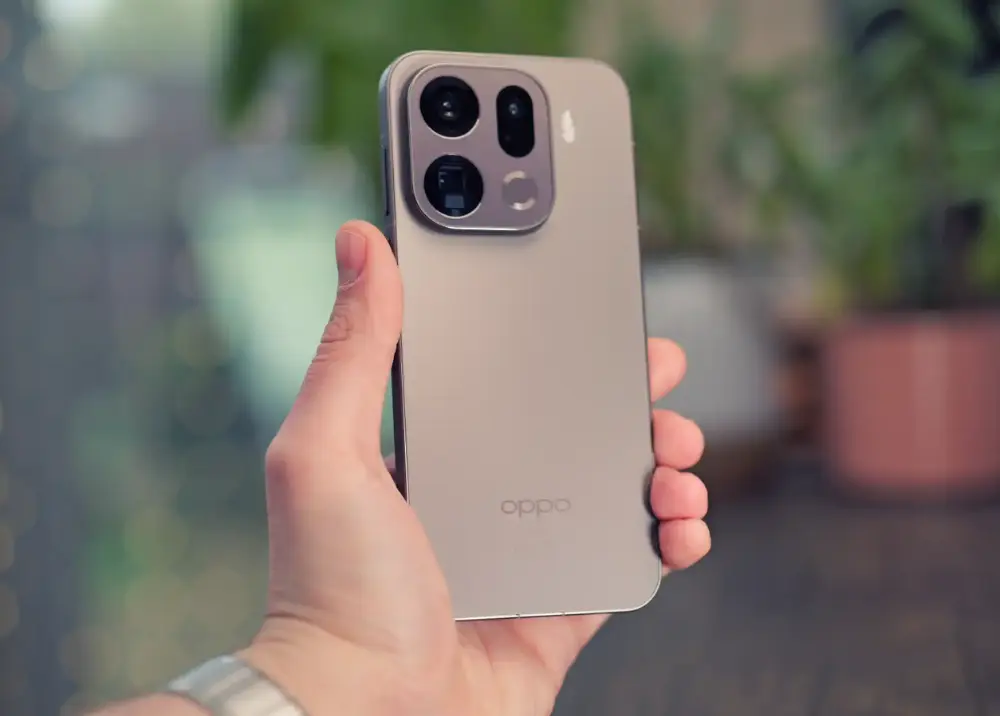 Loạt smartphone cao cấp "nhỏ mà có võ"