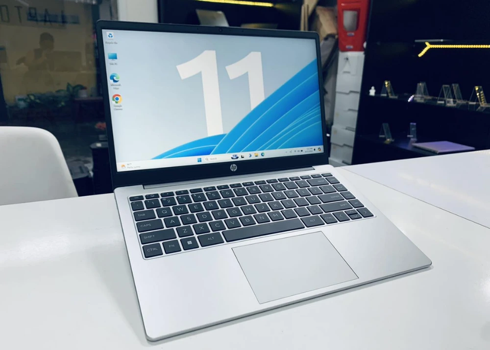 Laptop nào phù hợp với giáo viên?