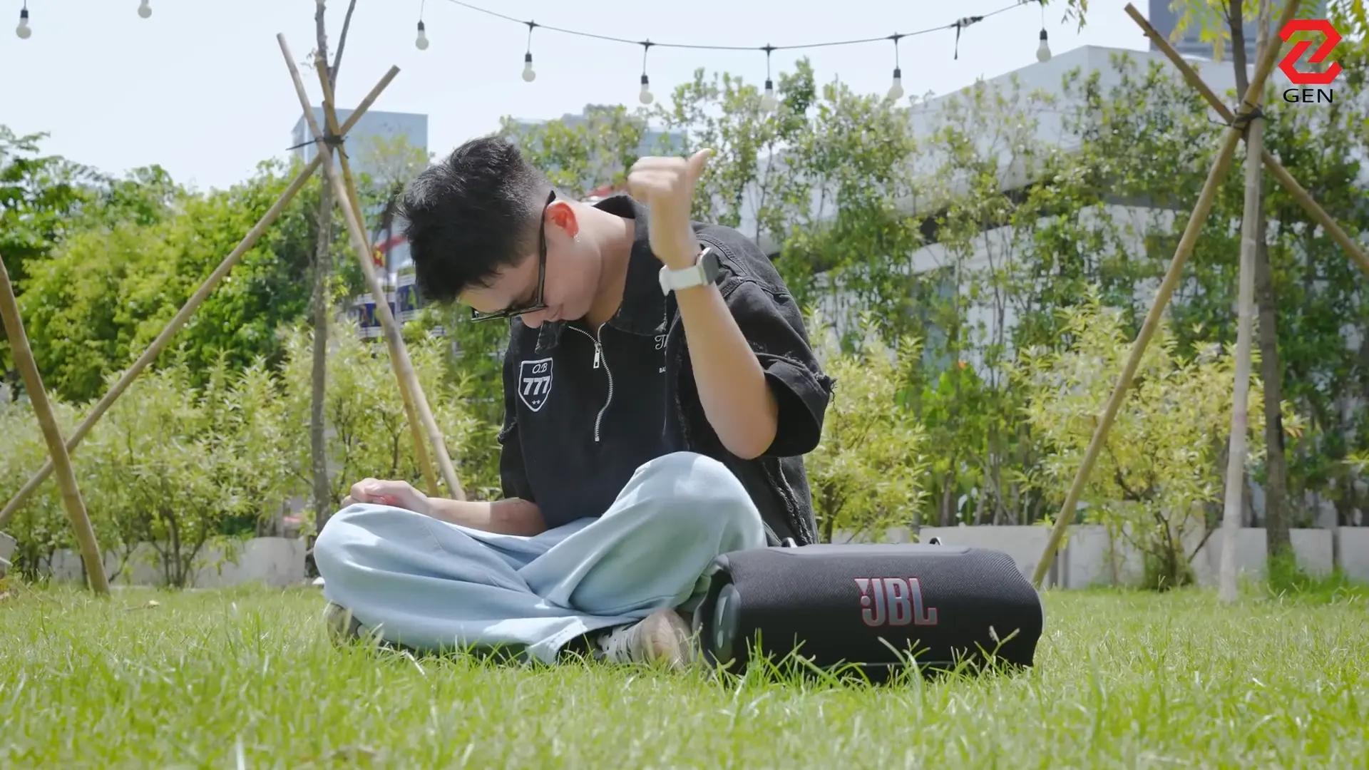 Còn gì "lực" hơn loa JBL Xtreme 5?