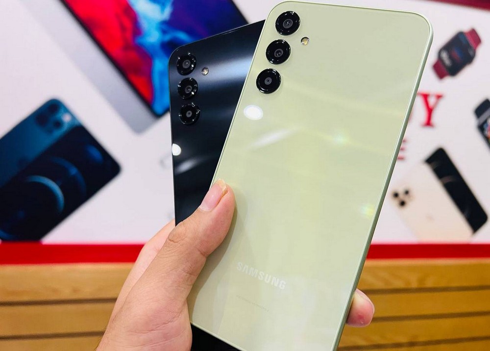 Galaxy A24 bất ngờ được cập nhật One UI 8.5