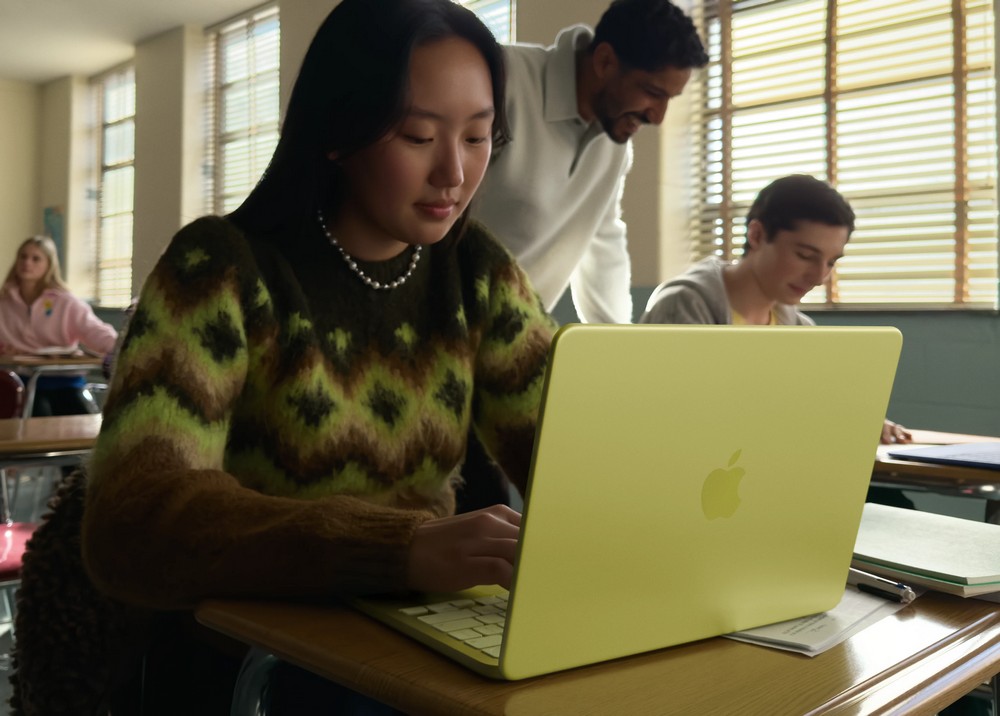 MacBook và iPad bất ngờ tăng giá sốc