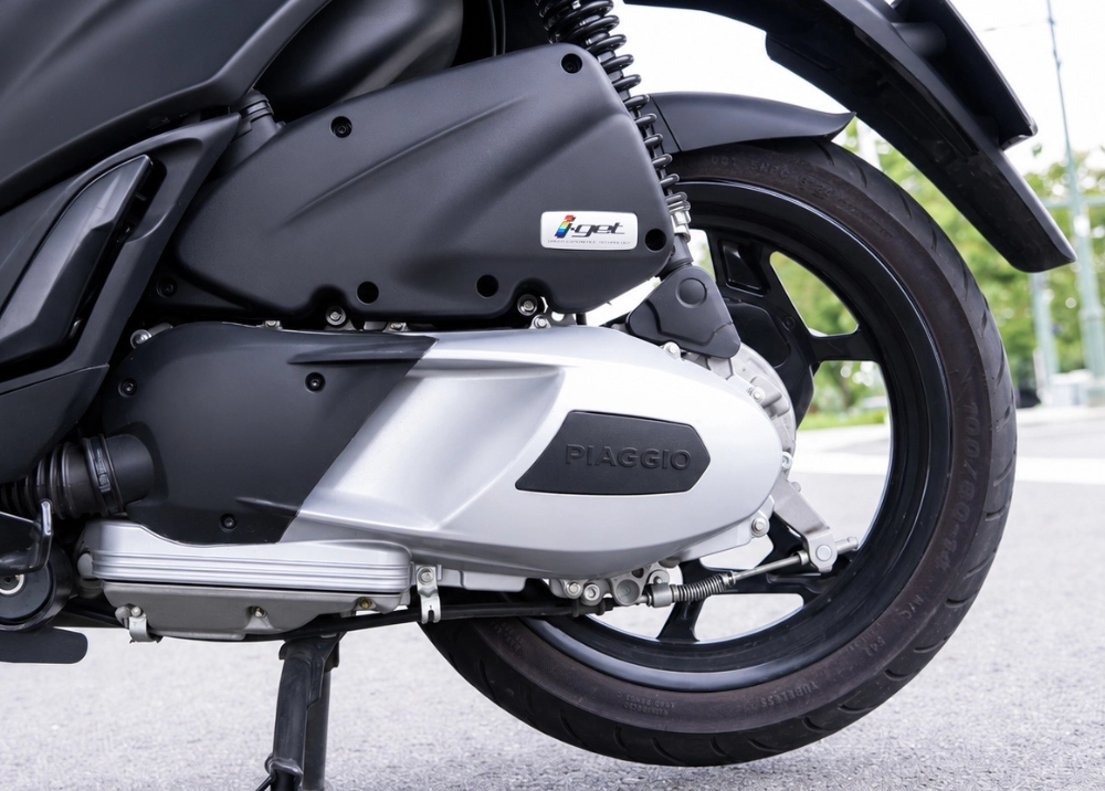 Piaggio Liberty S 125: Đổ xăng E10, vi vu Sài Gòn sẽ ra sao, tốn bao nhiêu tiền? 