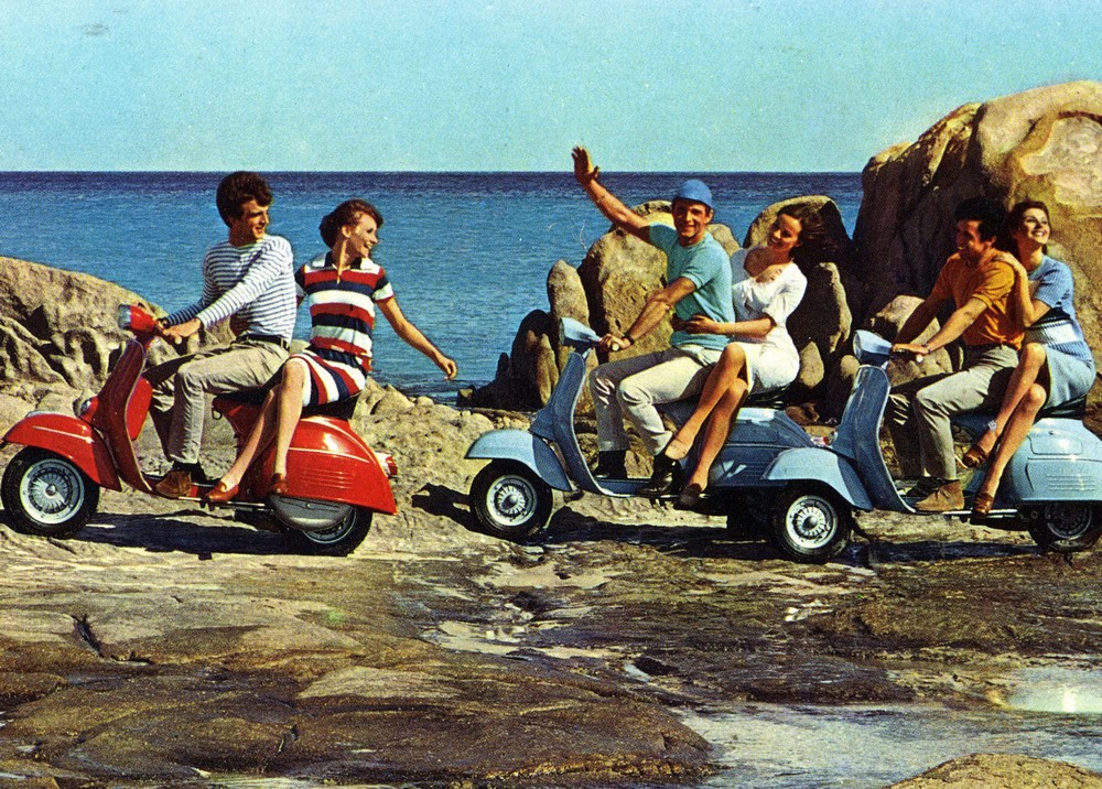 Vespa kỷ niệm 80 năm bằng đại hội lớn nhất lịch sử tại Rome