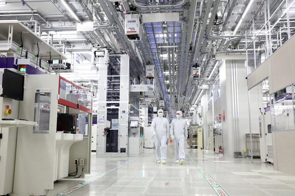 Samsung thắng lớn mảng kinh doanh chip