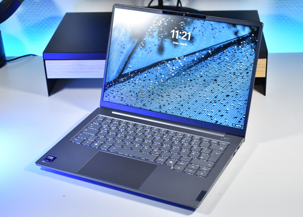 Laptop Lenovo bắt đầu trang bị SSD Trung Quốc