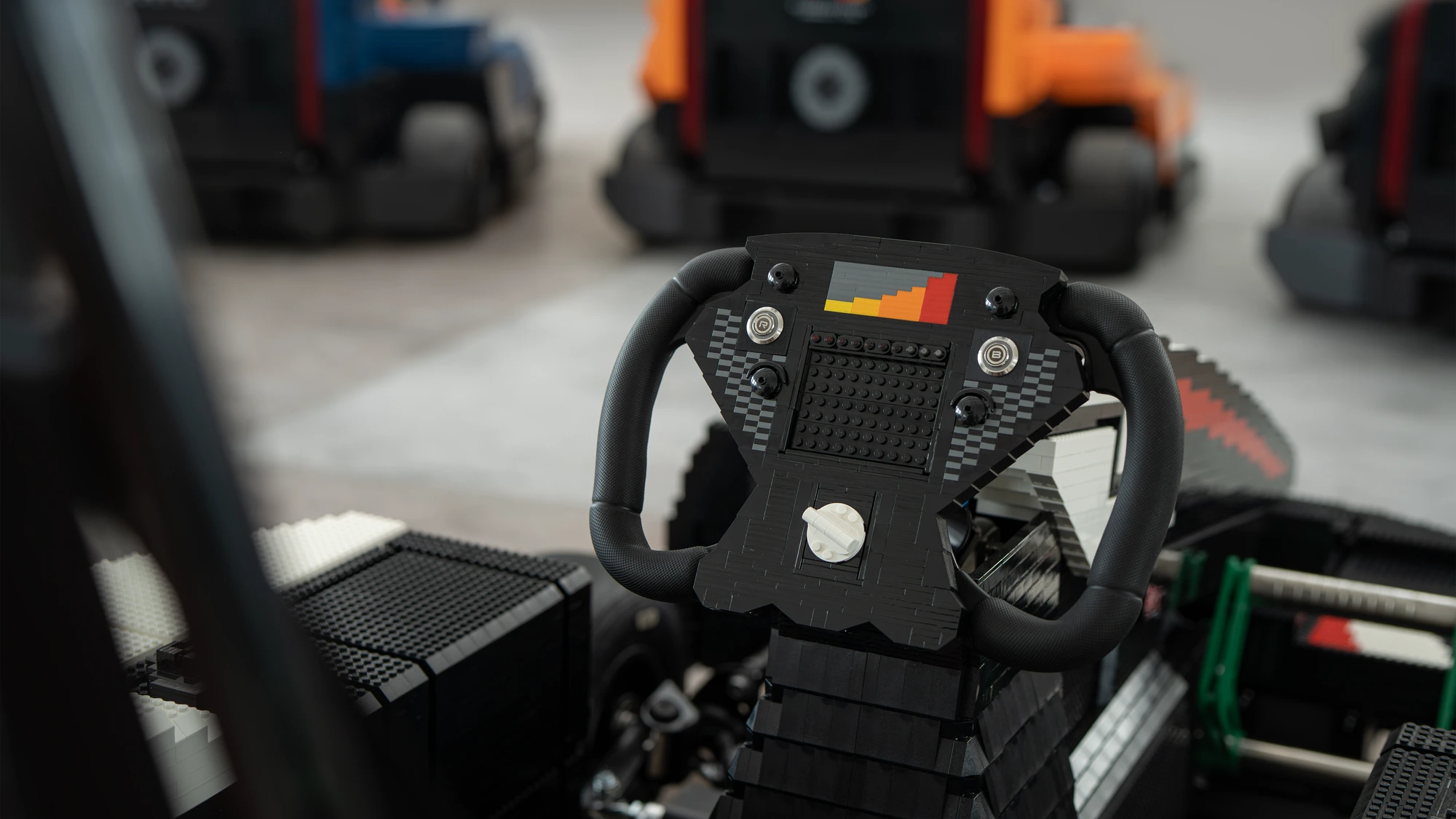 F1 gây sốt với xe đua Lego tự lái
