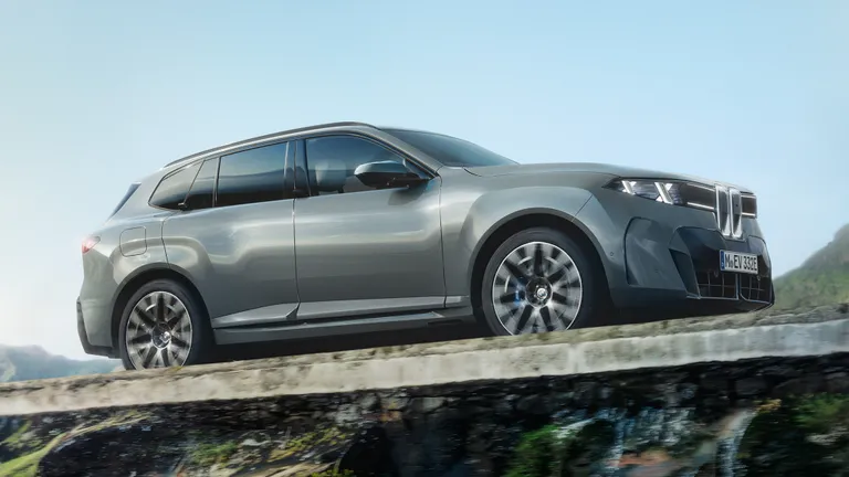 BMW X5 2027 lộ cụm đèn độc đáo