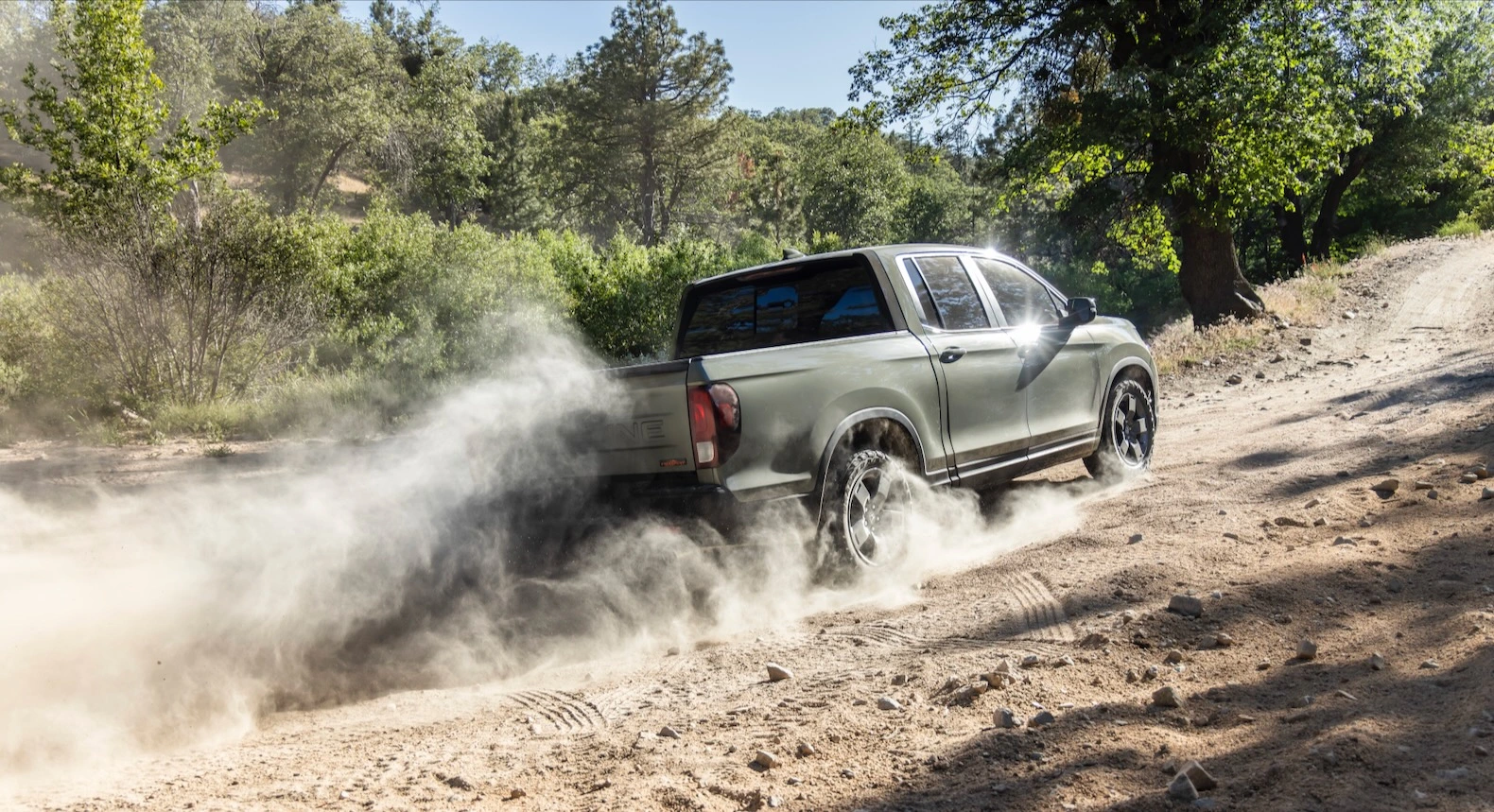 Honda Ridgeline tái xuất vào giữa năm sau