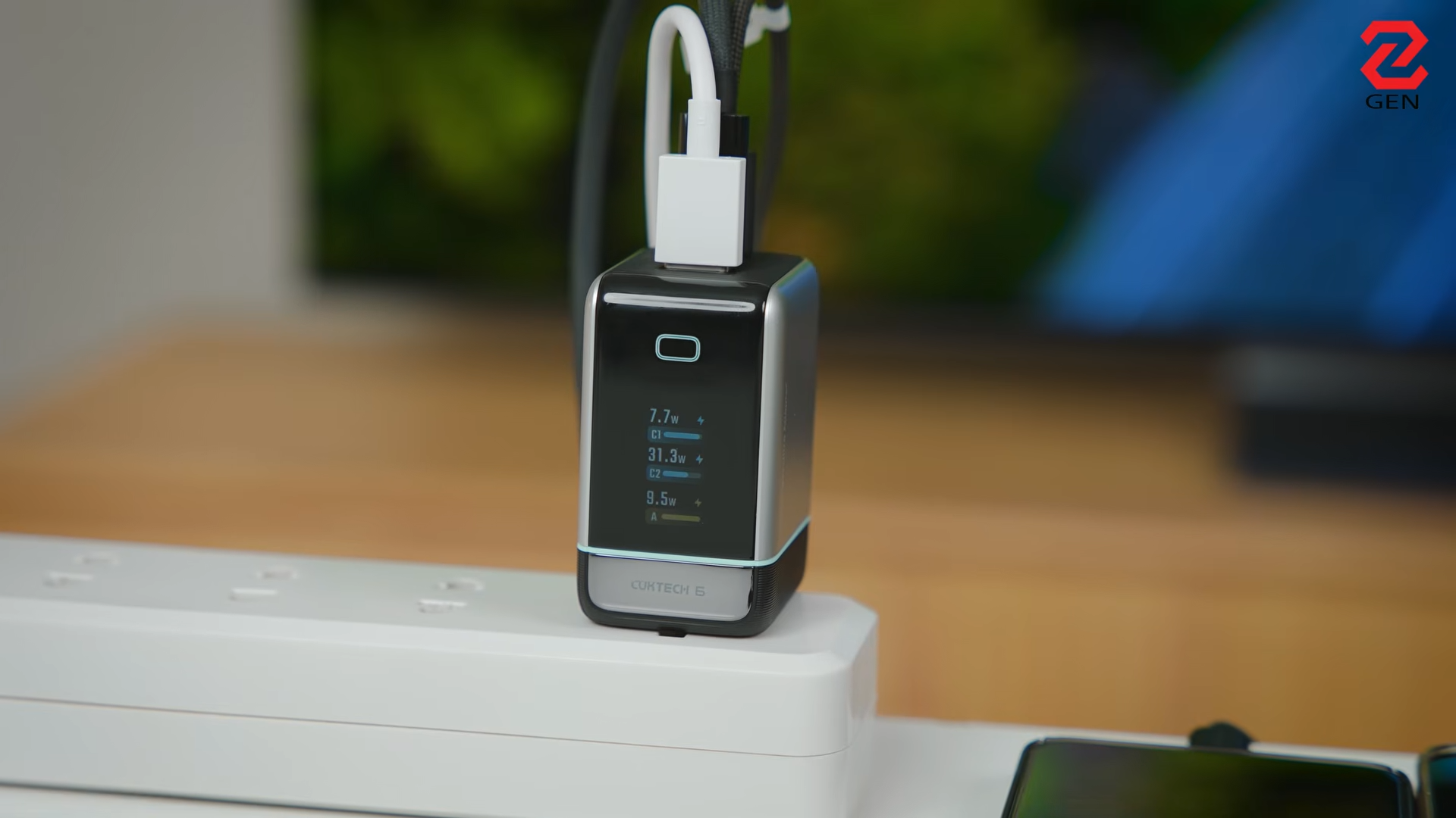 Dùng thử CUKTECH 6 Ultra: Sạc nhanh nhỏ gọn tiện dụng