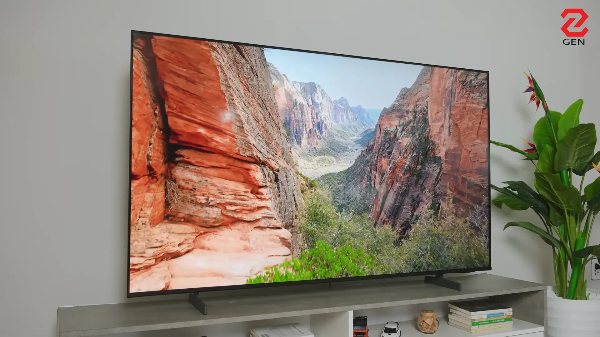 Samsung MiniLED M8XH 4K 65 inch: Xem gì cũng "đã con mắt"!