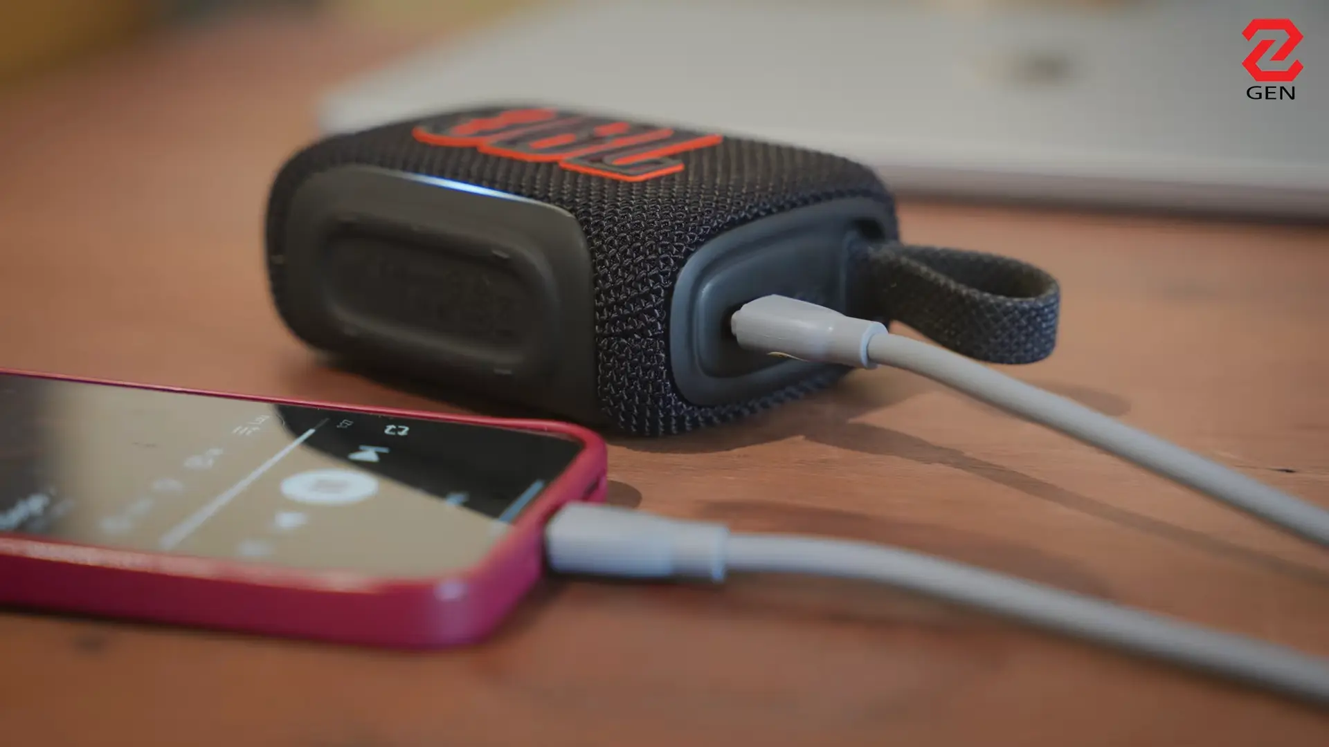 JBL Go 5: Chất âm và kết nối vượt tầm giá
