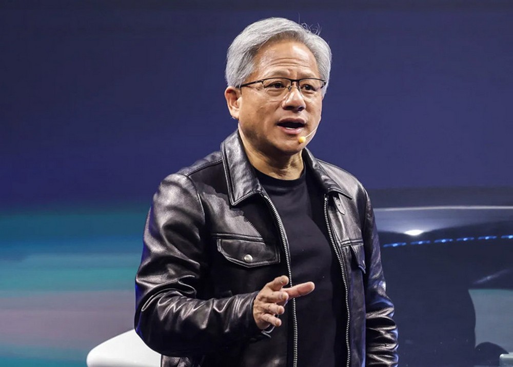 Đấu giá áo khoác da của CEO Nvidia, "nhả vía" thành công cho nhà sáng tạo trẻ