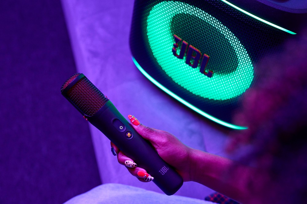 JBL giới thiệu 2 mẫu loa tiệc di động PartyBox mới 2 JBL giới thiệu 2 mẫu loa tiệc di động PartyBox mới