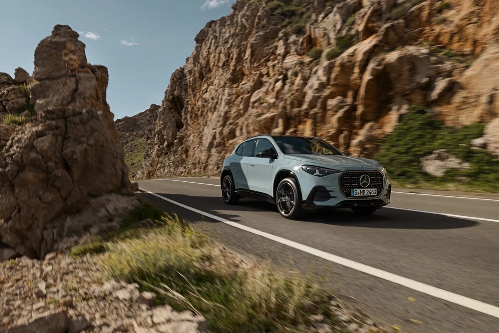 Mercedes-Benz GLA EV mới: Chạy 657 km, sạc 10 phút đi 270 km
