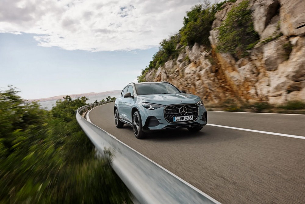 Mercedes-Benz GLA EV mới: Chạy 657 km, sạc 10 phút đi 270 km