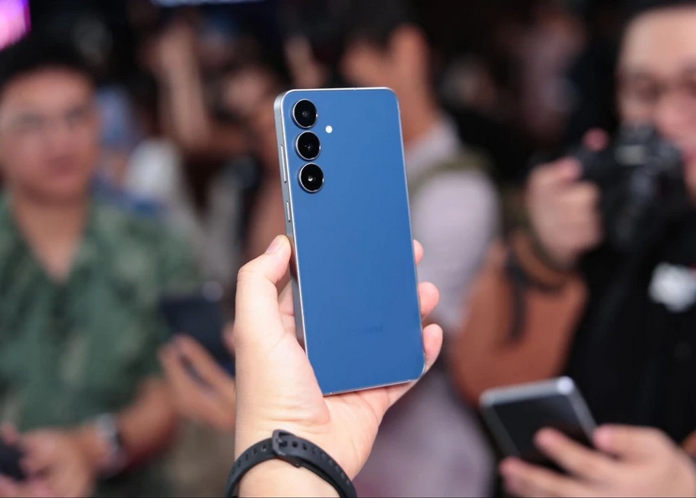 One UI 9 sắp có mặt trên Galaxy S25 FE?