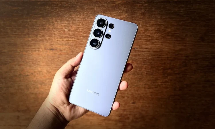 Samsung sắp “cởi trói” dung lượng pin cho Galaxy S27 Ultra?