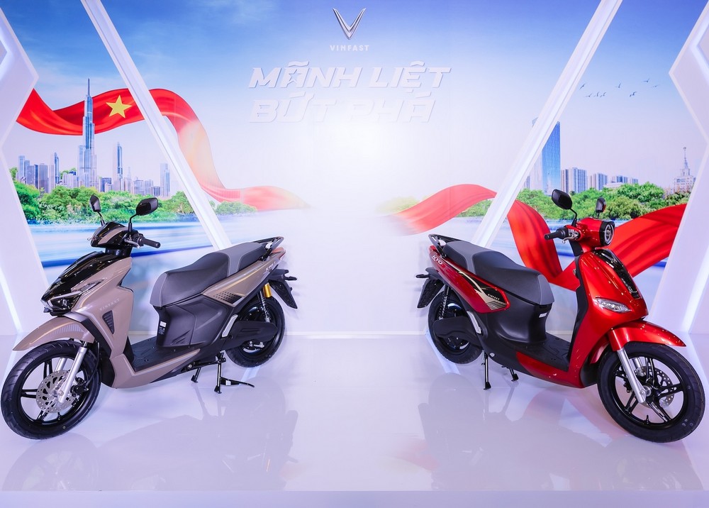 VinFast tung bộ đôi xe máy điện Kinet và Kyo mới