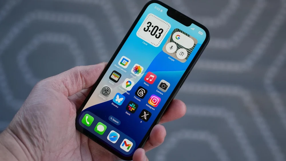 5 mẫu smartphone từng “hot” đang “sale” trong tháng 8/2026