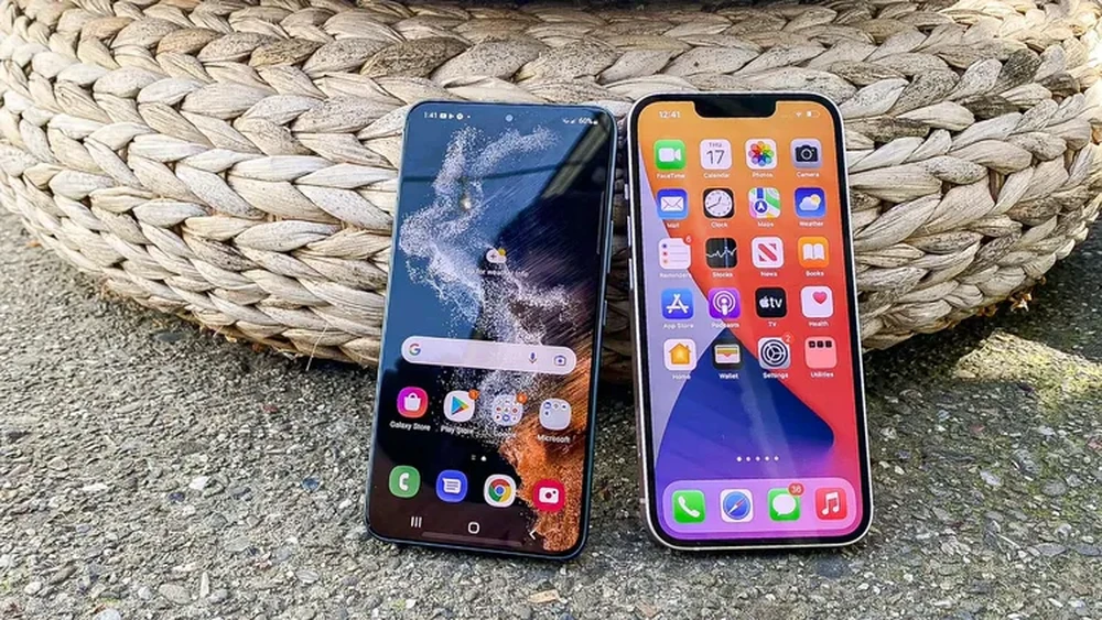 Android Authority: Samsung đang biến mình thành Apple!