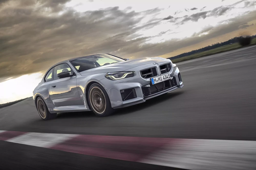 BMW M2 sắp đón thêm biến thể mới? 