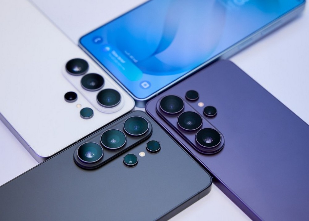 Camera Galaxy S26 Ultra thua iPhone 17 Pro, chỉ "ngang kèo" iPhone 17?