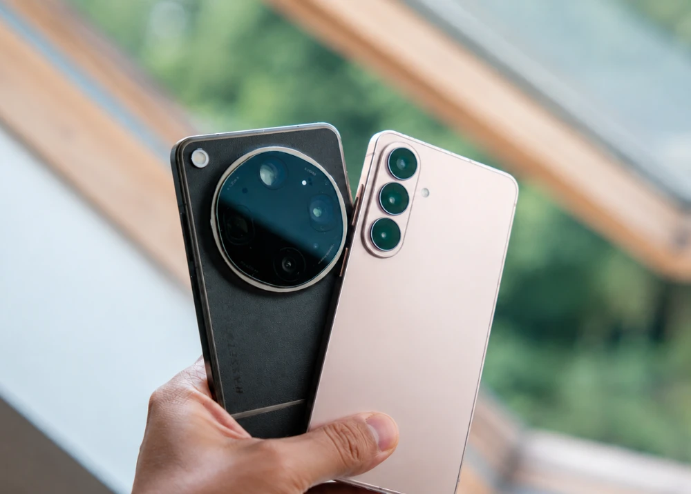 Galaxy S26 Plus đấu OPPO Find X9 Ultra: camera nào “ăn điểm” hơn khi chụp đêm?