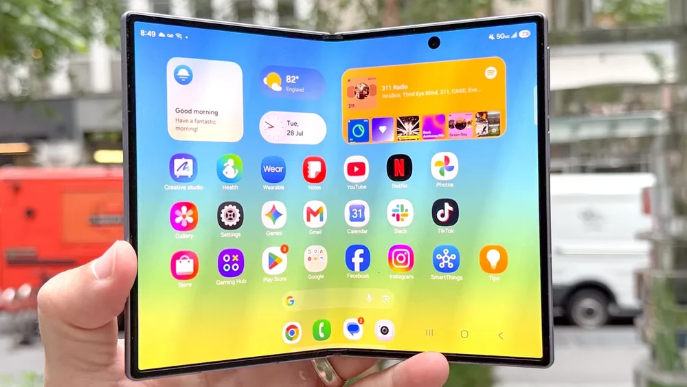 iPhone Ultra có “át chủ bài” nào trước Galaxy Z Fold8?
