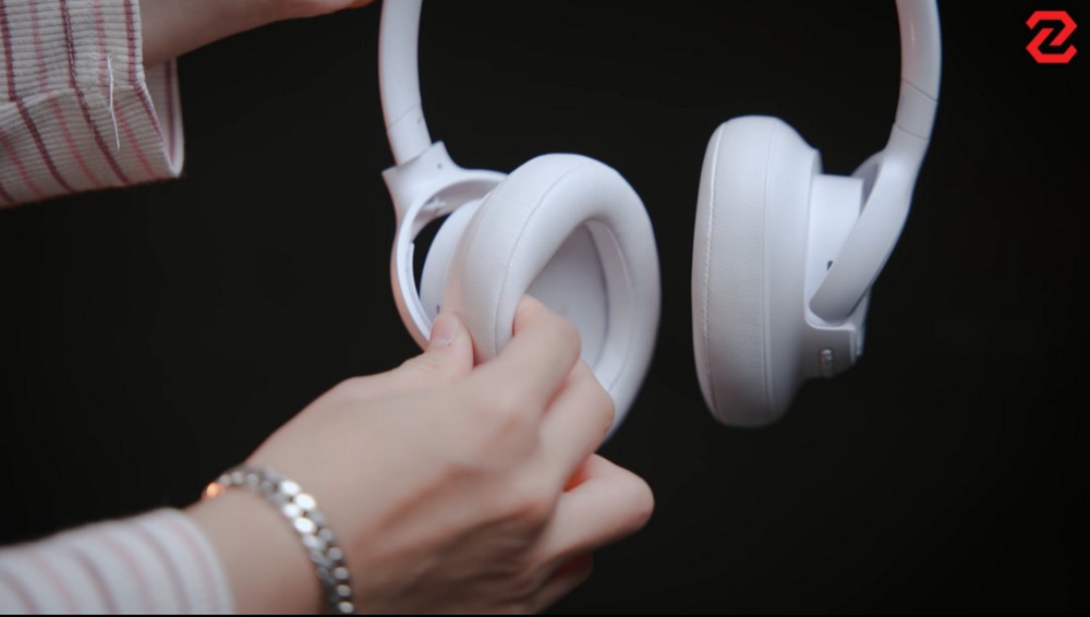 JBL Tune 730BT: vẫn “ghi điểm” dù không có ANC! 