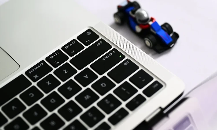 Macbook Air M5: Hiệu năng tăng, loa đi lùi?