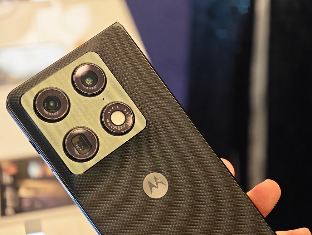Motorola razr fold: Smartphone gập camera đỉnh cao