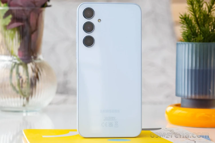Galaxy A35, A56 “đi trước một bước” - One UI 9 Beta sắp trình làng