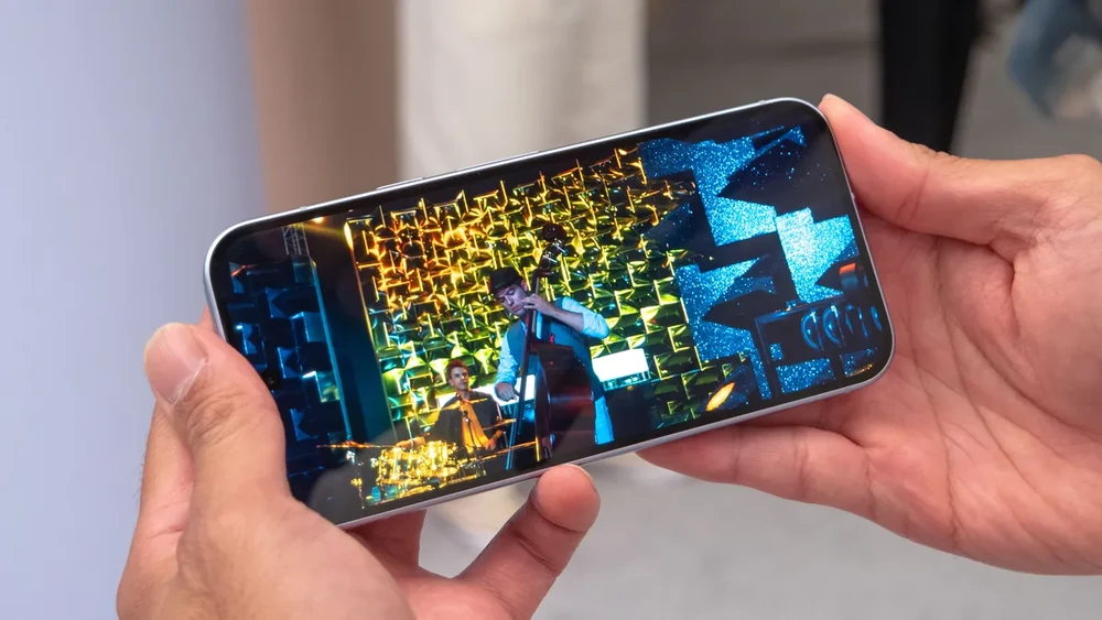 CNN: Pixel 11 là điện thoại Android đáng mua nhất!