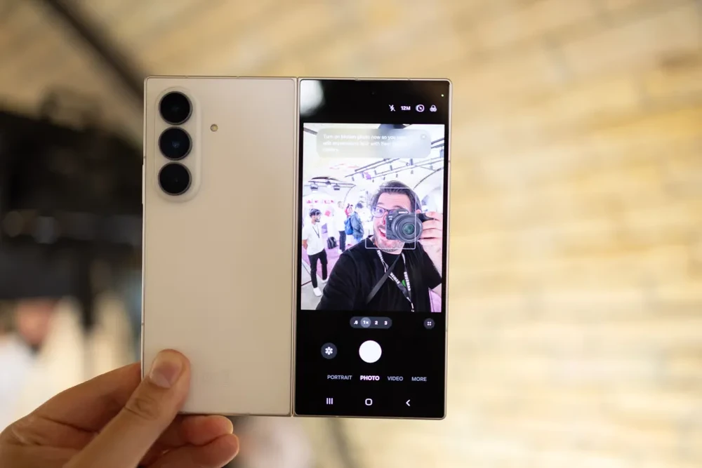 Chọn Pixel 11 Pro Fold hay Galaxy Z Fold8 Ultra?