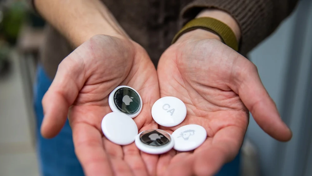 So sánh Pixel Tag, AirTag và SmartTag2: Đâu là “chân ái”? 