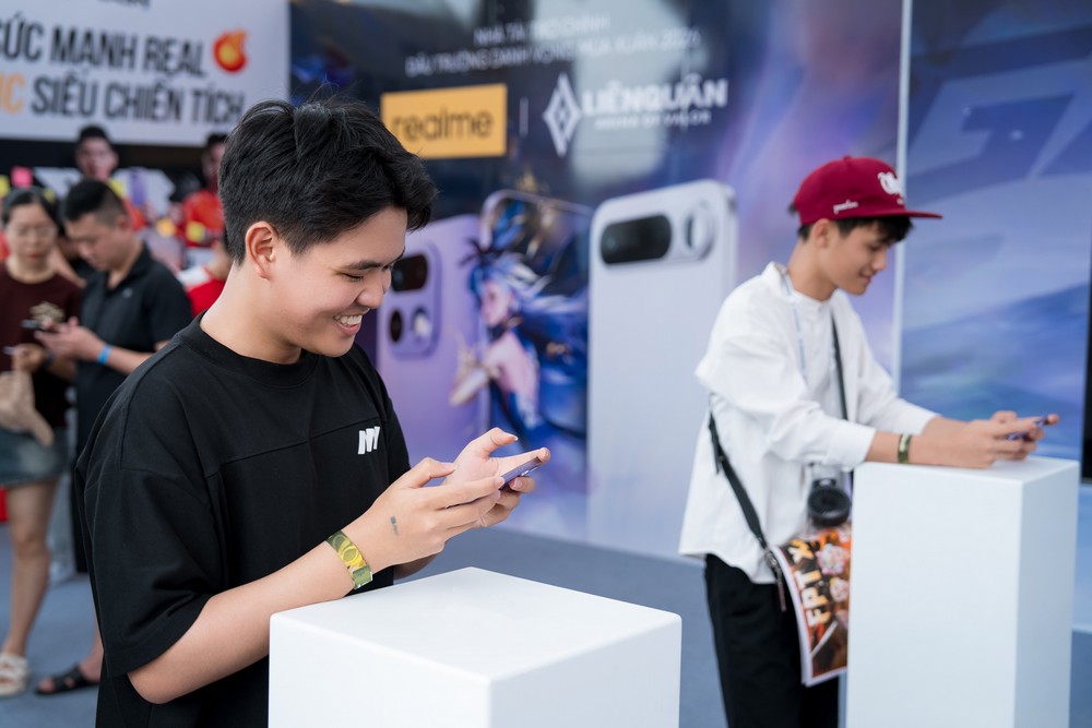 realme tiếp lửa Esports, đồng hành Đấu Trường Danh Vọng