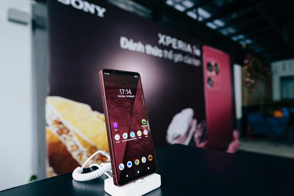 Sony Xperia 1 VIII ra mắt: Flagship nhiếp ảnh AI đẳng cấp