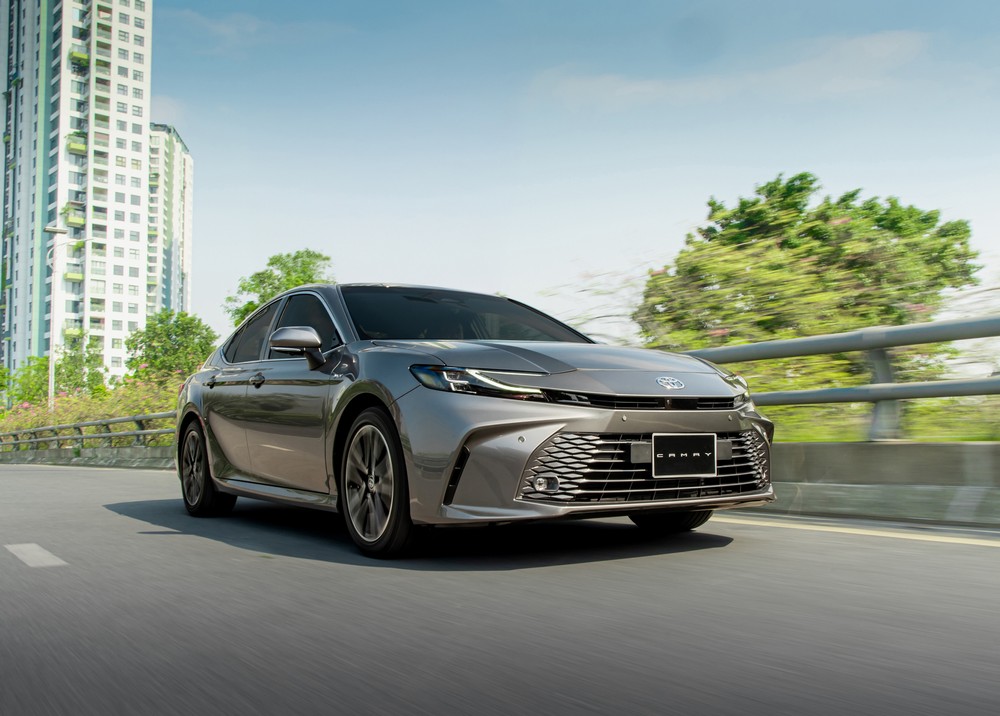 Toyota triệu hồi hơn 500.000 xe Camry vì lỗi màn hình kỹ thuật số