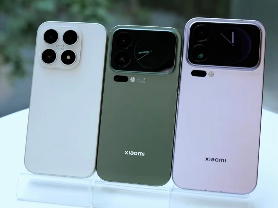 Camera Xiaomi “lú” giữa Mặt Trời và Mặt Trăng 